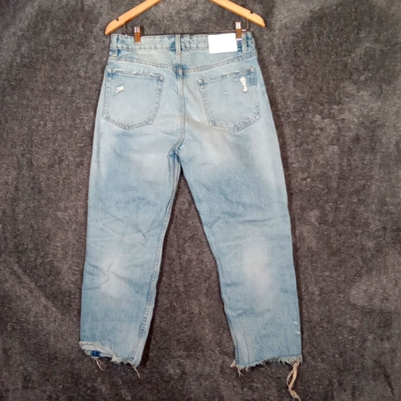Zara Womens Busted Knees Distressed Slightly Baggie Button Fly Size 8 - Picture 3 of 11